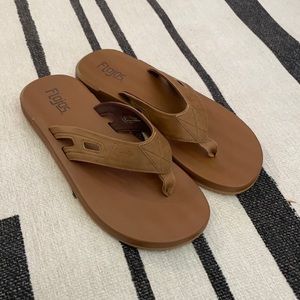 Men’s size 11 Flojos flip flops